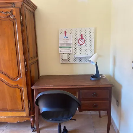 Bedroom Medanomar 2 Проживание в семье *